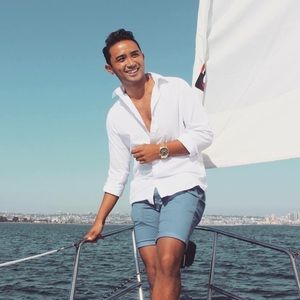 Meet your Posher, Christopher